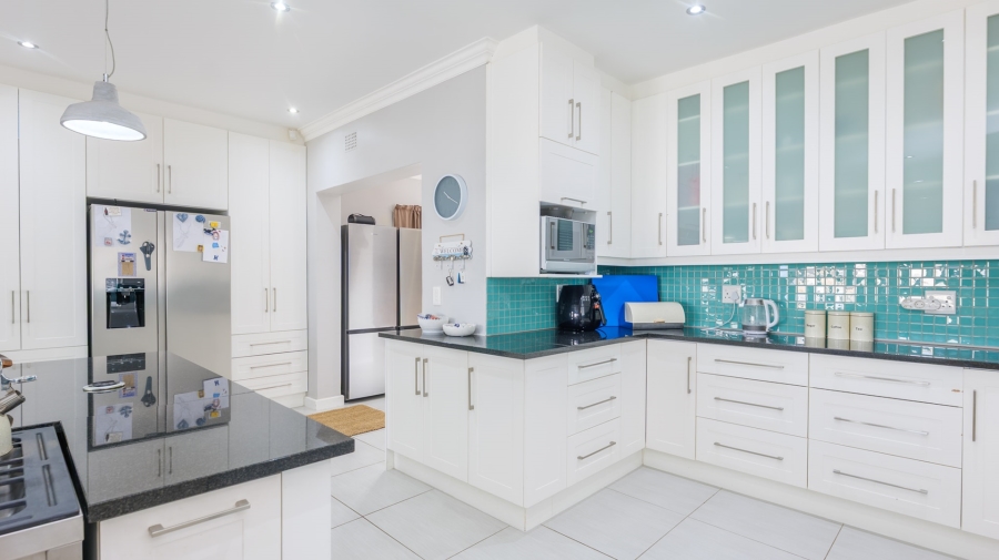 4 Bedroom Property for Sale in Agulhas Western Cape